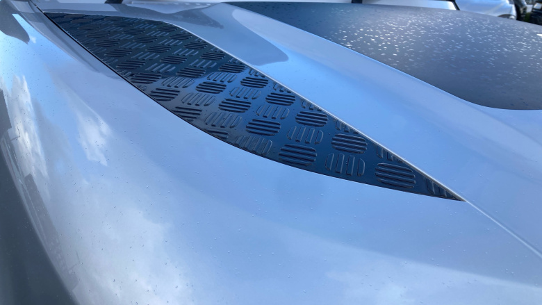 Land Rover Defender 3.0 D300 X-Dynamic HSE 110 5dr Auto Diesel Estate